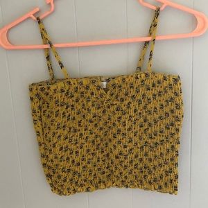 🌺 Smocked crop top